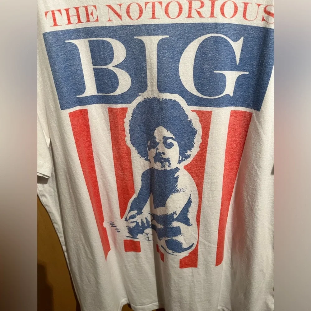 AE NOTORIOUS B.I.G. GRAPHIC WHITE T-SHIRT SIZE X-LARGE - Picture 4 of 4